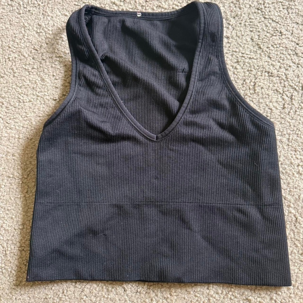 athleta black vneck ribbed tank top